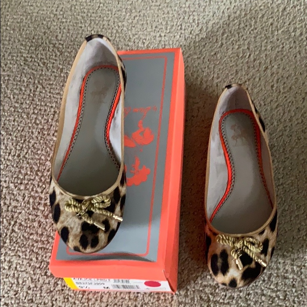 Circus by Sam Edelman leopard flats.